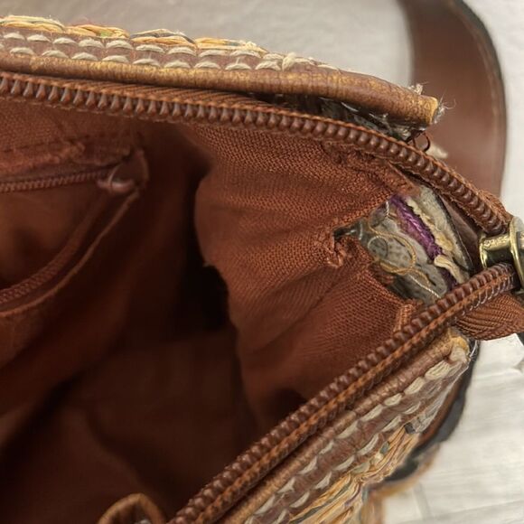 Fossil Vintage Straw and Leather Shoulder Bag - Picture 15 of 16